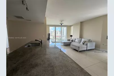 185 SW 7th St #1511, Miami, FL 33130 - Photo 2