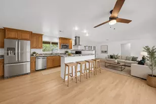 4401 NE 15th Terrace, Oakland Park, FL 33334 - Photo 2