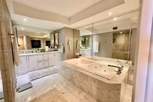 6423 Collins Ave, Miami Beach, FL 33141 - Photo 14