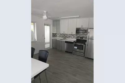 1020 SE 15th St #1, Fort Lauderdale, FL 33316 - Photo 2