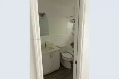 1020 SE 15th St #1, Fort Lauderdale, FL 33316 - Photo 8