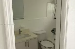 1020 SE 15th St, Fort Lauderdale, FL 33316 - Photo 8