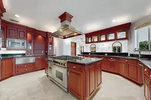 1131 Stillwater Dr, Miami Beach, FL 33141 - Photo 12