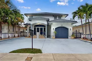 1131 Stillwater Dr, Miami Beach, FL 33141 - Photo 2