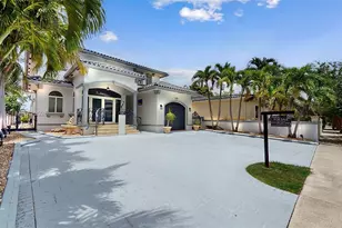 1131 Stillwater Dr, Miami Beach, FL 33141 - Photo 6