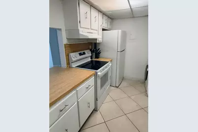 220 Lakeview Dr #203, Weston, FL 33326 - Photo 6