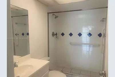 220 Lakeview Dr #203, Weston, FL 33326 - Photo 14