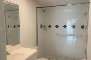 220 Lakeview Dr, Weston, FL 33326 - Photo 14