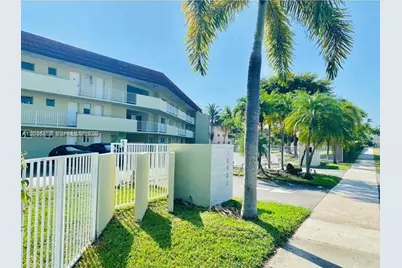 18901 NE 14th Ave #101, Miami, FL 33179 - Photo 2