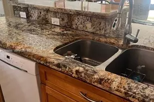 18901 NE 14th Ave, Miami, FL 33179 - Photo 10
