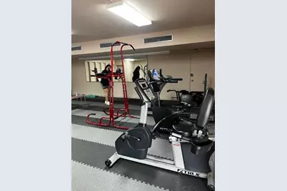 18901 NE 14th Ave #101, Miami, FL 33179 - Photo 20