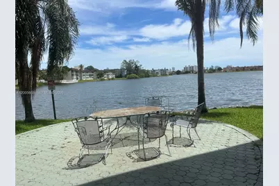 18901 NE 14th Ave #101, Miami, FL 33179 - Photo 2