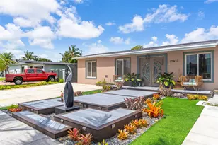 17932 NW 78th Ave, Hialeah, FL 33015 - Photo 2