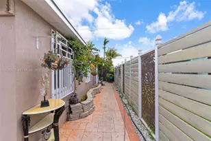17932 NW 78th Ave, Hialeah, FL 33015 - Photo 40