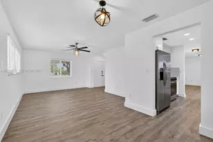 341 NW 15th St, Homestead, FL 33030 - Photo 16