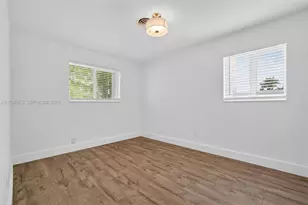 341 NW 15th St, Homestead, FL 33030 - Photo 12