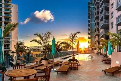 1500 Ocean Dr #1003, Miami Beach, FL 33139 - Photo 42