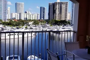 19901 E Country Club Dr, Aventura, FL 33180 - Photo 2