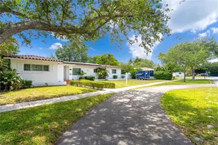 170 NW 105th St, Miami Shores, FL 33150 - Photo 4