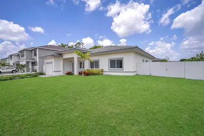 12901 SW 265th St, Homestead, FL 33032 - Photo 2