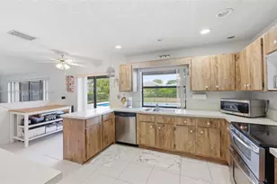 120 NW 84th Way, Coral Springs, FL 33071 - Photo 12