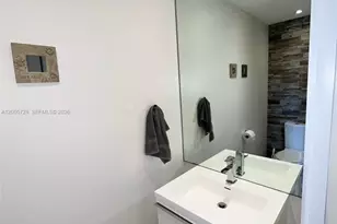 11343 NW 53rd Ln, Doral, FL 33178 - Photo 8