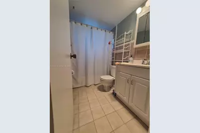 415 NE 2nd St #202, Hallandale Beach, FL 33009 - Photo 14