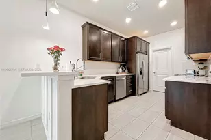 5040 Eucalyptus Dr, Hollywood, FL 33021 - Photo 16