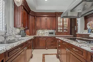 600 Coral Wy, Coral Gables, FL 33134 - Photo 6