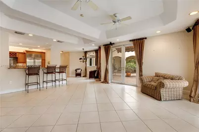 11071 SW 28th St, Miami, FL 33165 - Photo 22