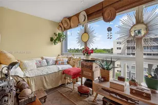610 NE 12th Ave, Hallandale Beach, FL 33009 - Photo 10