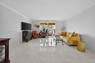 610 NE 12th Ave, Hallandale Beach, FL 33009 - Photo 2