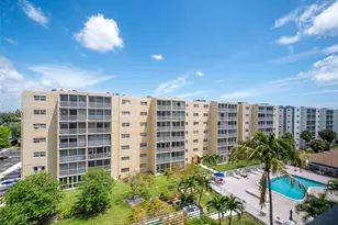 610 NE 12th Ave, Hallandale Beach, FL 33009 - Photo 28