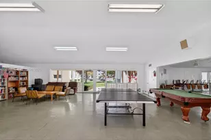 610 NE 12th Ave, Hallandale Beach, FL 33009 - Photo 26