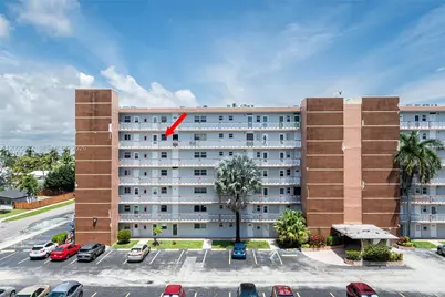610 NE 12th Ave #602, Hallandale Beach, FL 33009 - Photo 1