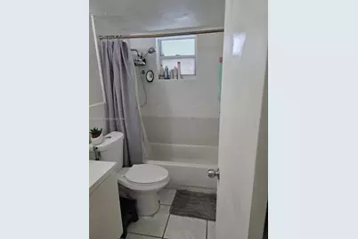 320 W 20th St #5, Hialeah, FL 33010 - Photo 10