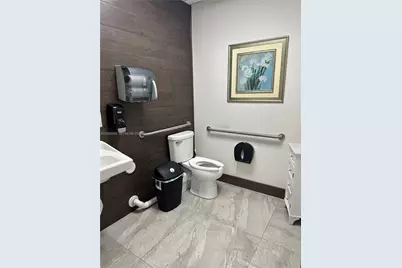 1601 N Palm Ave #311, Pembroke Pines, FL 33026 - Photo 10