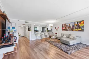 625 Oaks Dr, Pompano Beach, FL 33069 - Photo 14