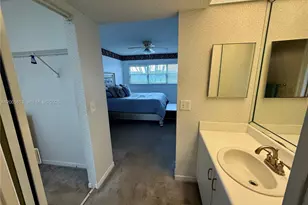 571 SW 141st Ave, Pembroke Pines, FL 33027 - Photo 18