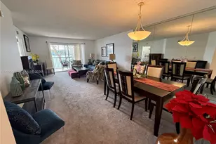571 SW 141st Ave, Pembroke Pines, FL 33027 - Photo 10