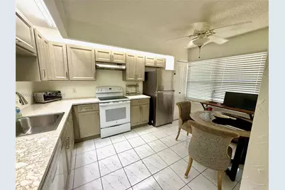 571 SW 141st Ave #208N, Pembroke Pines, FL 33027 - Photo 8