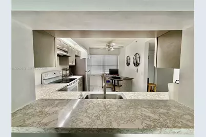 571 SW 141st Ave #208N, Pembroke Pines, FL 33027 - Photo 8