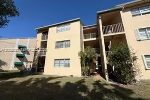 15285 SW 107th Ln, Miami, FL 33196 - Photo 16