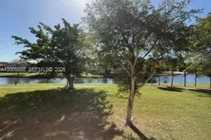 15285 SW 107th Ln, Miami, FL 33196 - Photo 18