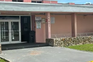 19701 SW 114th Ave, Miami, FL 33157 - Photo 26