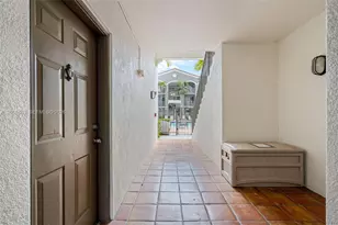 6841 SW 44th St, Miami, FL 33155 - Photo 2