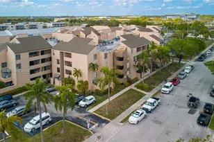 10500 SW 108th Ave, Miami, FL 33176 - Photo 2