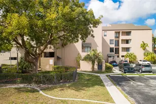 10500 SW 108th Ave, Miami, FL 33176 - Photo 14