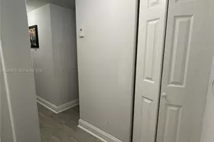 8500 SW 109th Ave, Miami, FL 33173 - Photo 12