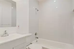 1085 NE 128th St, North Miami, FL 33161 - Photo 16